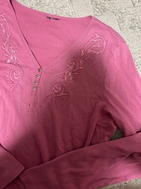 Women's Pink Embroidered V-Neck Long Sleeve Top